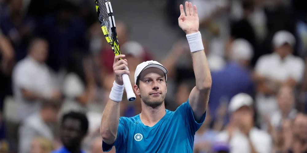 US Open day five: Coco Gauff’s title defence faces Elena Svitolina test