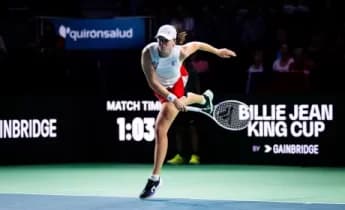 Swiatek Leads Poland to Historic Billie Jean King Semifinals