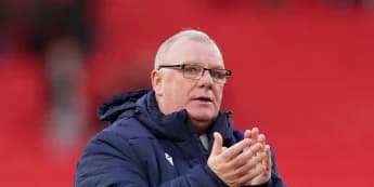 "Red Cards, Penalties, and Late Goals: Huddersfield’s Perfect Start Crumbles in Fiery Clash"