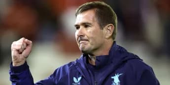 Nigel Clough hails fast-starting Mansfield after beating Barnsley in opener