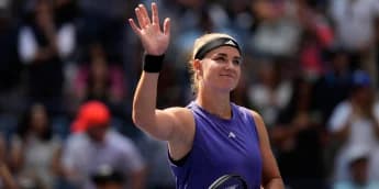 Karolina Muchova eases into US Open semi-finals despite illness in New York