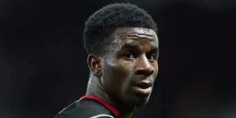 Bolton break down Shrewsbury to reach Carabao Cup third round