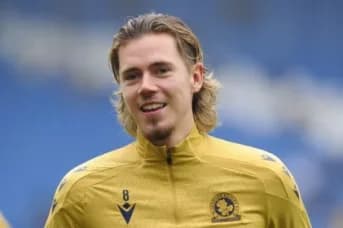 Cantwell's Success Highlights Clement's Struggles at Rangers