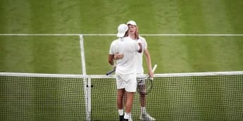 Jannik Sinner wins late-night thriller against fellow Italian Matteo Berrettini