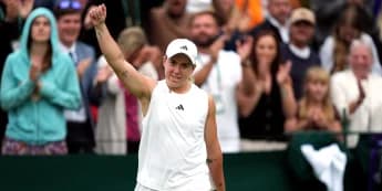 Sonay Kartal stuns 29th seed Sorana Cirstea for her first Wimbledon win