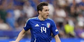 Federico Chiesa set for Liverpool medical after £10m deal agreed with Juventus