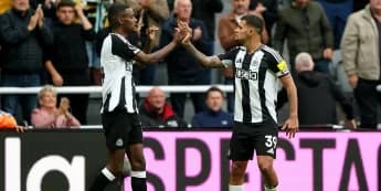 Alexander Isak grabs winner as Newcastle edge out Tottenham