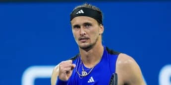 Alexander Zverev inches closer to grand slam title as he advances at US Open