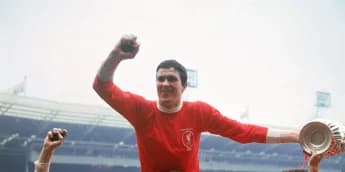Journalists invited to ‘walk round’ the giant Ron Yeats – Liverpool’s colossus