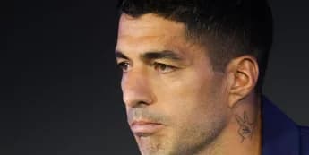 Luis Suarez announces retirement from international soccer