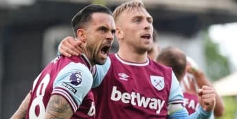 Danny Ings scores a late equalizer to give West Ham a point against Fulham.