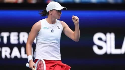 Swiatek and Gauff Triumph in Thrilling WTA Finals Opener