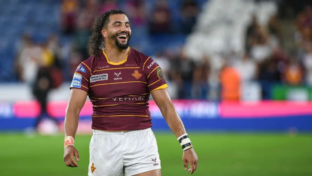 Huddersfield Giants star offered to Super League clubs in shock recruitment twist