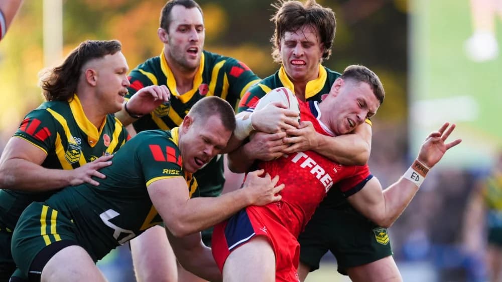 Leeds Rhinos star throws support behind Shaun Wane following England's Ashes whitewash defeat