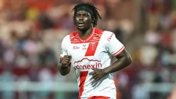 Hull KR prop set for exit as Super League duo launch move for forward