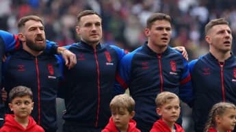 England avoid embarrassing record despite disastrous Ashes opener against Kangaroos