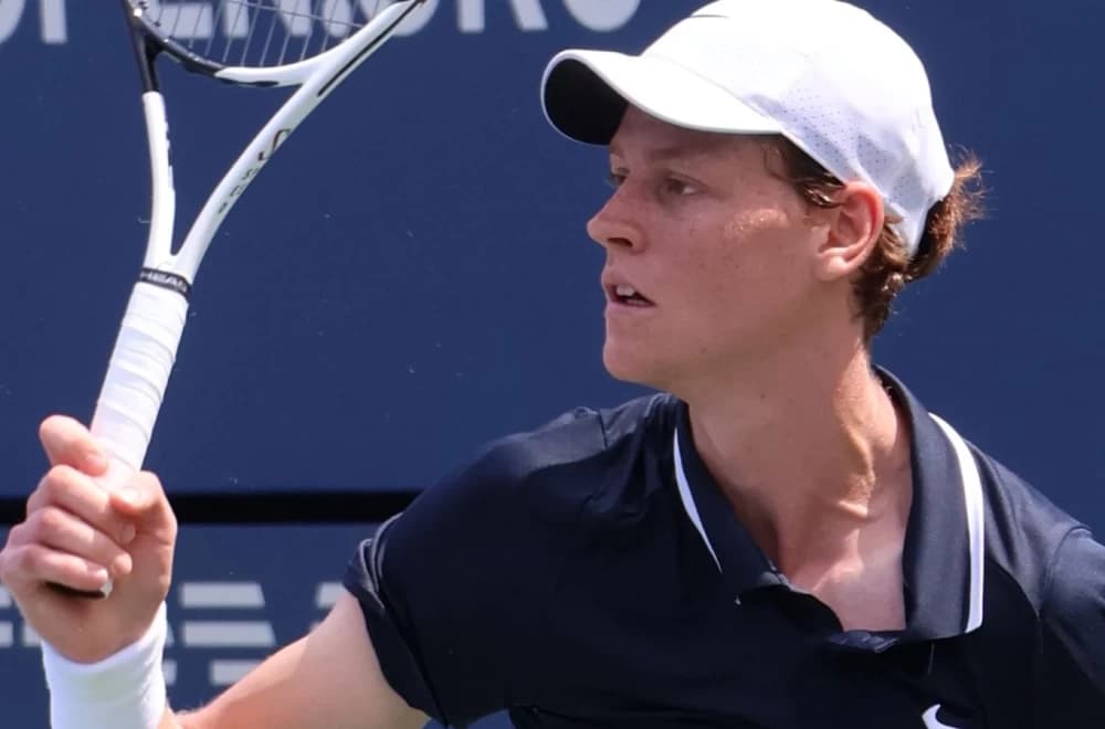 Sinner and Medvedev Set for High-Stakes Showdown in Shanghai Masters Quarter-Finals